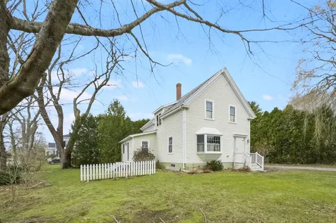 23 Green Street Thomaston ME 04861
