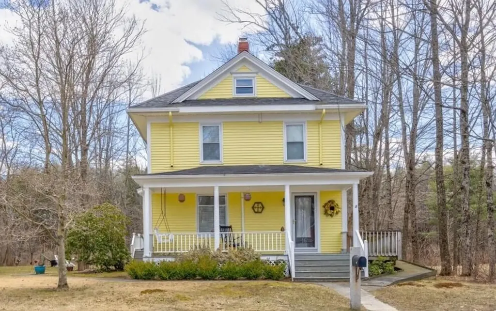 16 Newell Street Gorham ME 04038