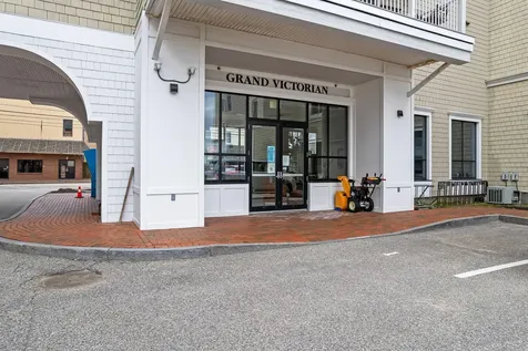 1 East Grand Avenue Old Orchard Beach ME 04064