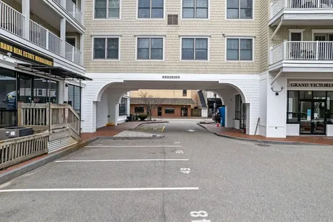 1 East Grand Avenue Old Orchard Beach ME 04064