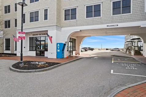 1 East Grand Avenue Old Orchard Beach ME 04064