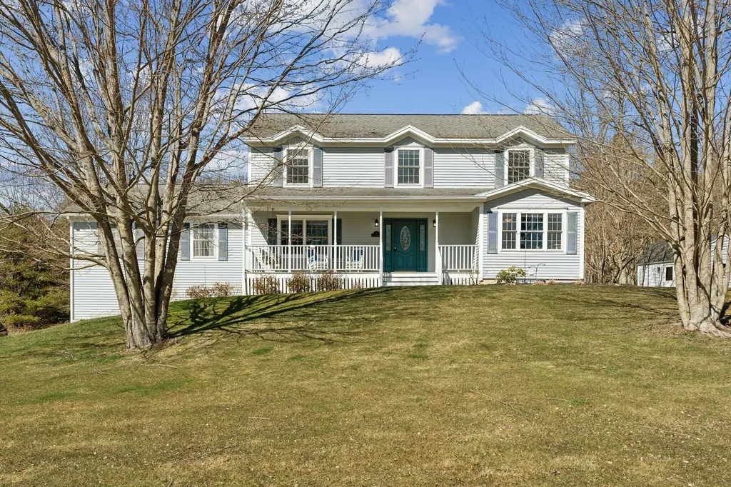 51 Sydneys Way Gorham ME 04038