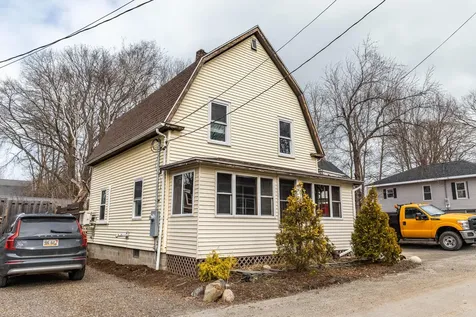 4 Elmwood Street Brewer ME 04412
