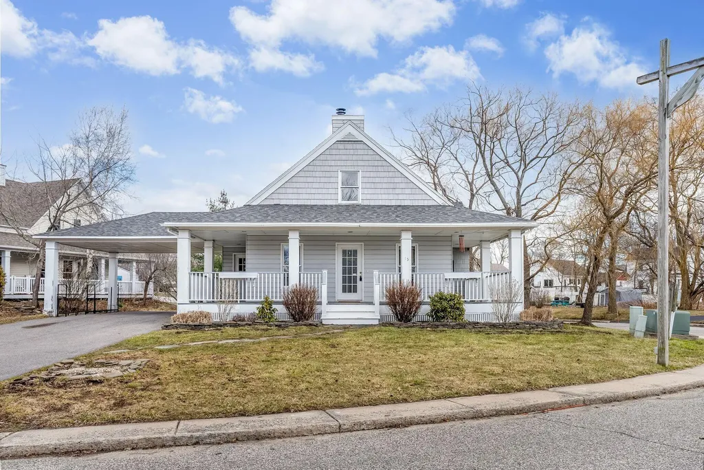 15 Willow Lane Portland ME 04102