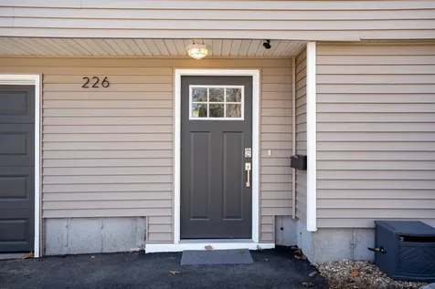 226 Ludlow Street Portland ME 04102