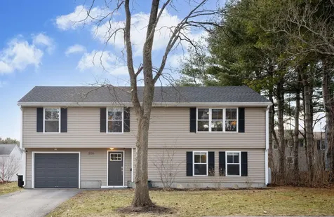 226 Ludlow Street Portland ME 04102