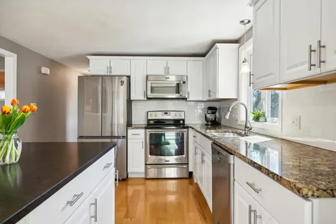 226 Ludlow Street Portland ME 04102