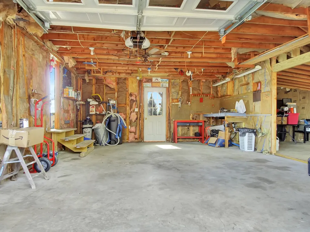 35 Stable Road Richmond ME 04357