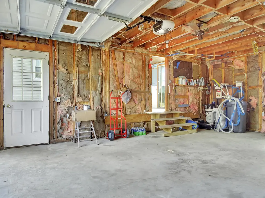 35 Stable Road Richmond ME 04357