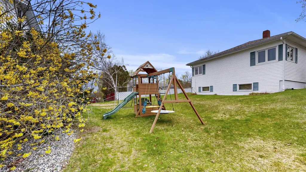 10 Clearwater Avenue Lewiston ME 04240