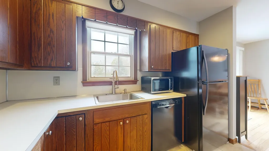 10 Clearwater Avenue Lewiston ME 04240