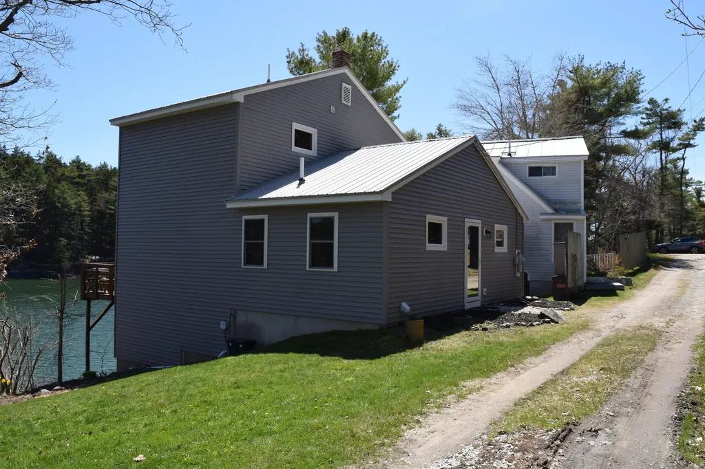 8 Camelot Place Harpswell ME 04079