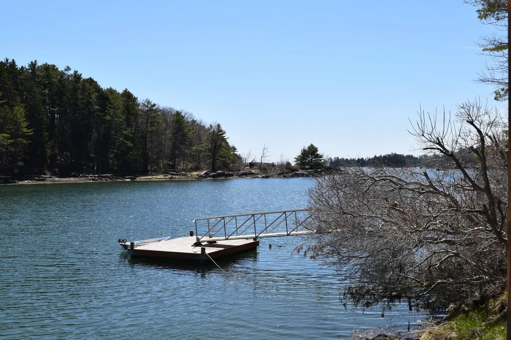 8 Camelot Place Harpswell ME 04079