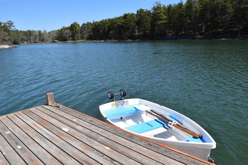 8 Camelot Place Harpswell ME 04079