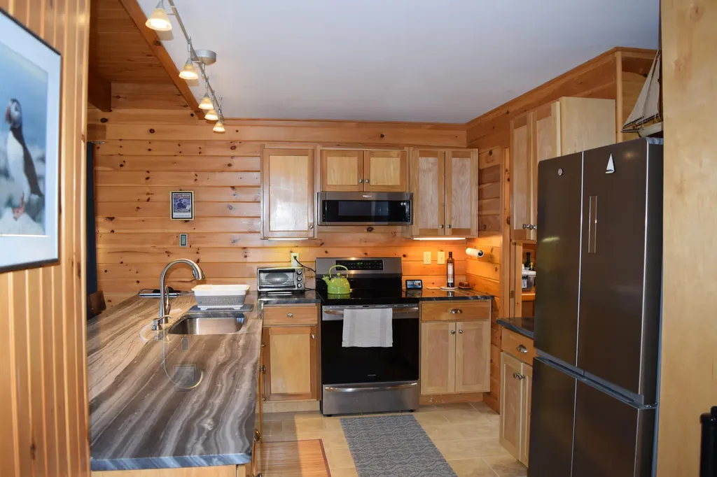 8 Camelot Place Harpswell ME 04079