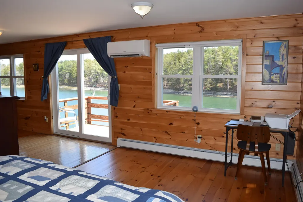 8 Camelot Place Harpswell ME 04079