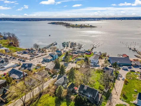 61 Island Avenue Portland ME 04108
