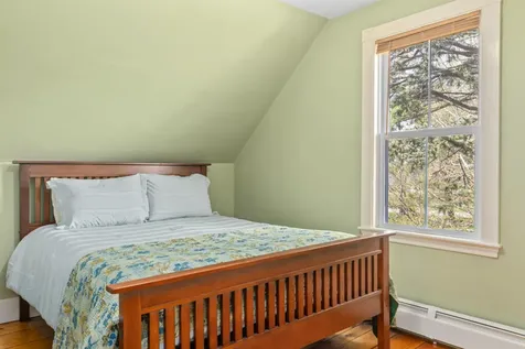 61 Island Avenue Portland ME 04108