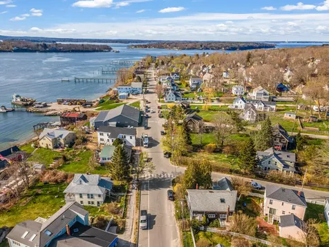 61 Island Avenue Portland ME 04108