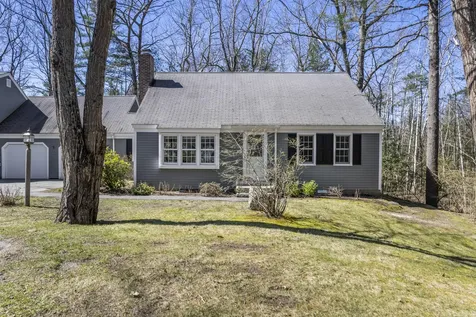 68 Applegate Lane Falmouth ME 04105