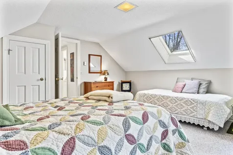 68 Applegate Lane Falmouth ME 04105