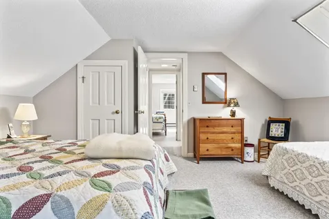 68 Applegate Lane Falmouth ME 04105