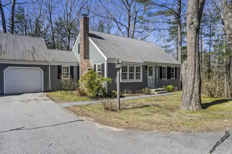 68 Applegate Lane Falmouth ME 04105