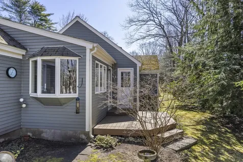 68 Applegate Lane Falmouth ME 04105