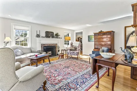 68 Applegate Lane Falmouth ME 04105