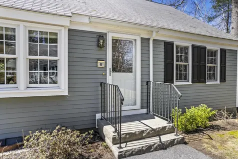 68 Applegate Lane Falmouth ME 04105