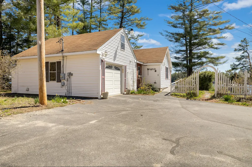 8 Hollow Point Road Casco ME 04015