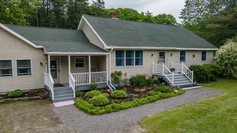 26 Lawson Drive West Gardiner ME 04345