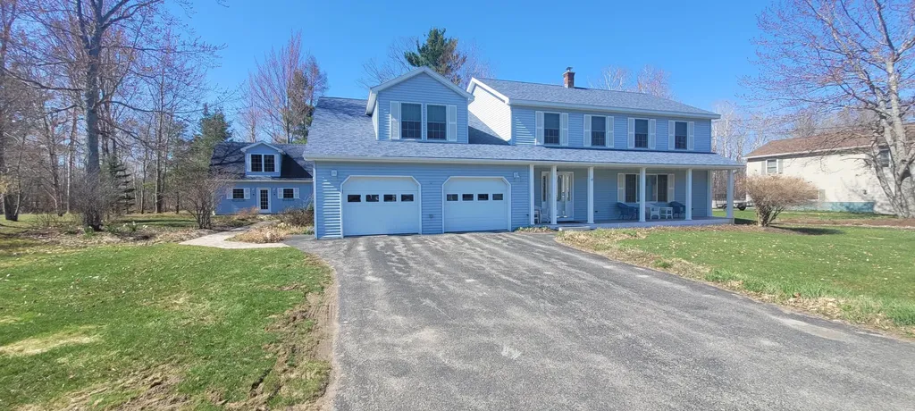 25 Lynn Avenue Brewer ME 04412