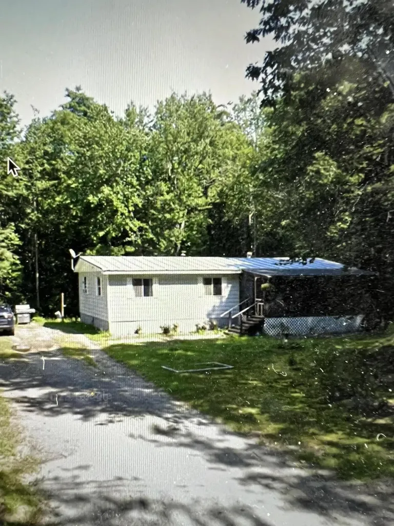 19 Dingley Road Richmond ME 04357
