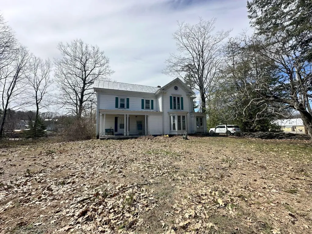 10 Weston Street Skowhegan ME 04976