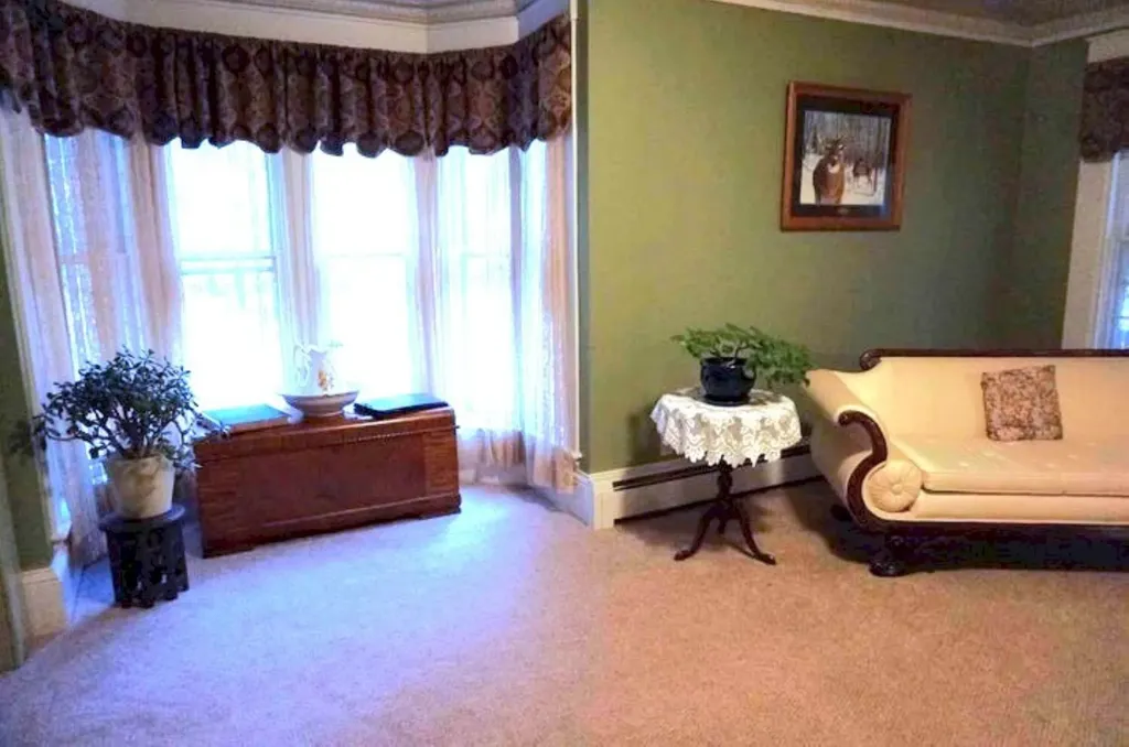 10 Weston Street Skowhegan ME 04976