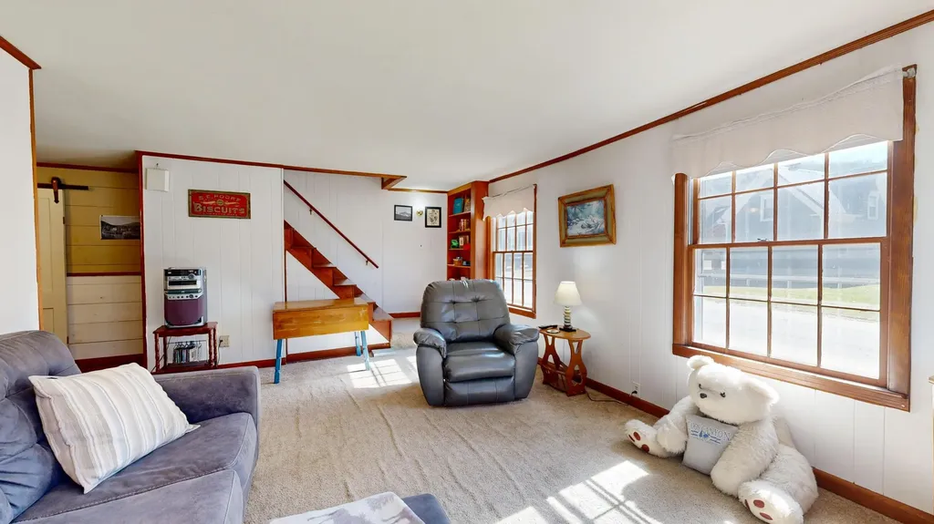8 Dingle Hill Road Byron ME 04275