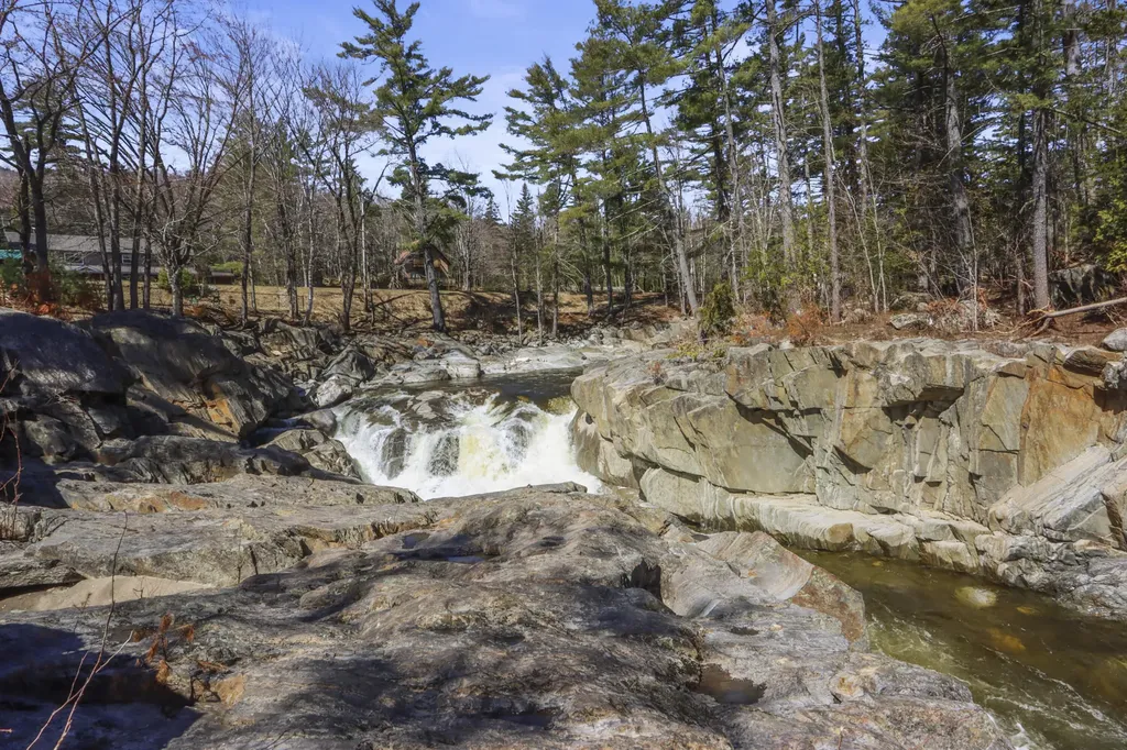 8 Dingle Hill Road Byron ME 04275