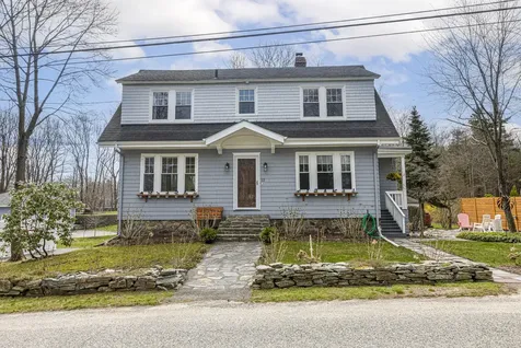 12 Stonybrook Road Cape Elizabeth ME 04107