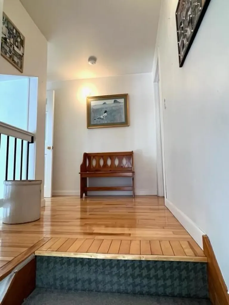 17 Carlisle Road Surry ME 04684
