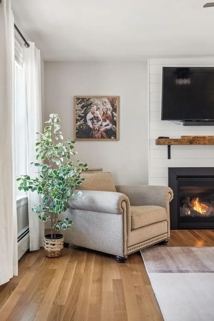 27 Maneta Drive Saco ME 04072