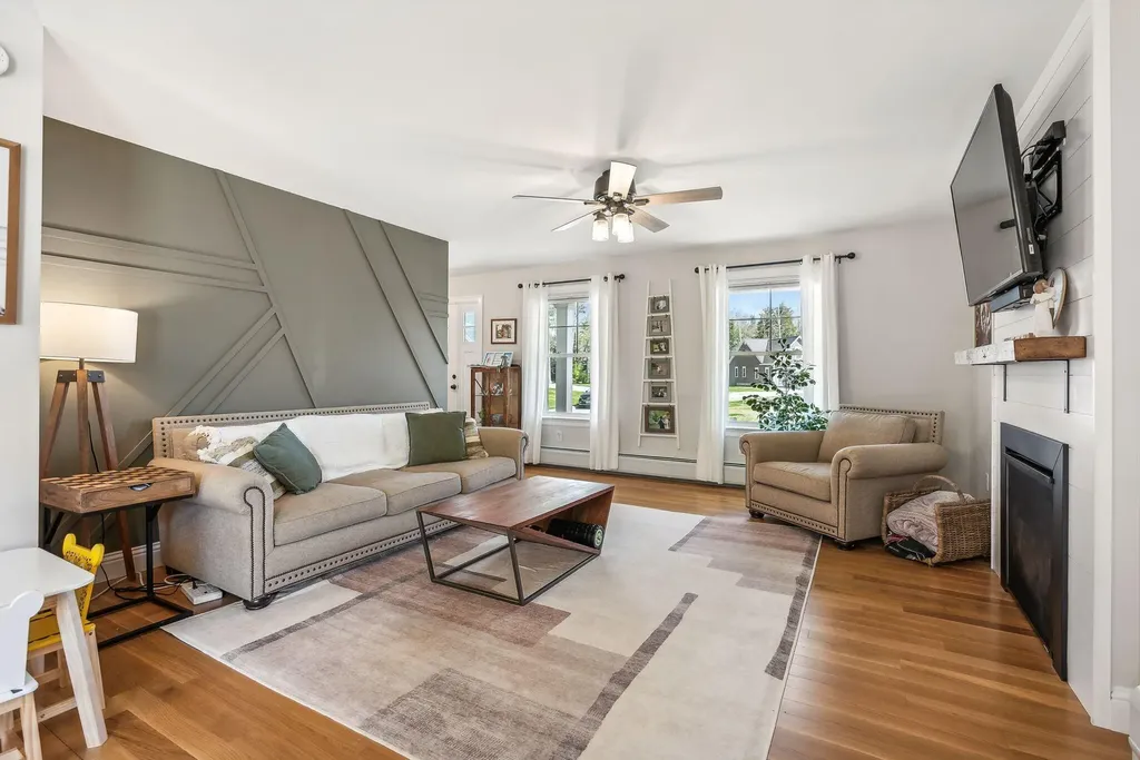 27 Maneta Drive Saco ME 04072