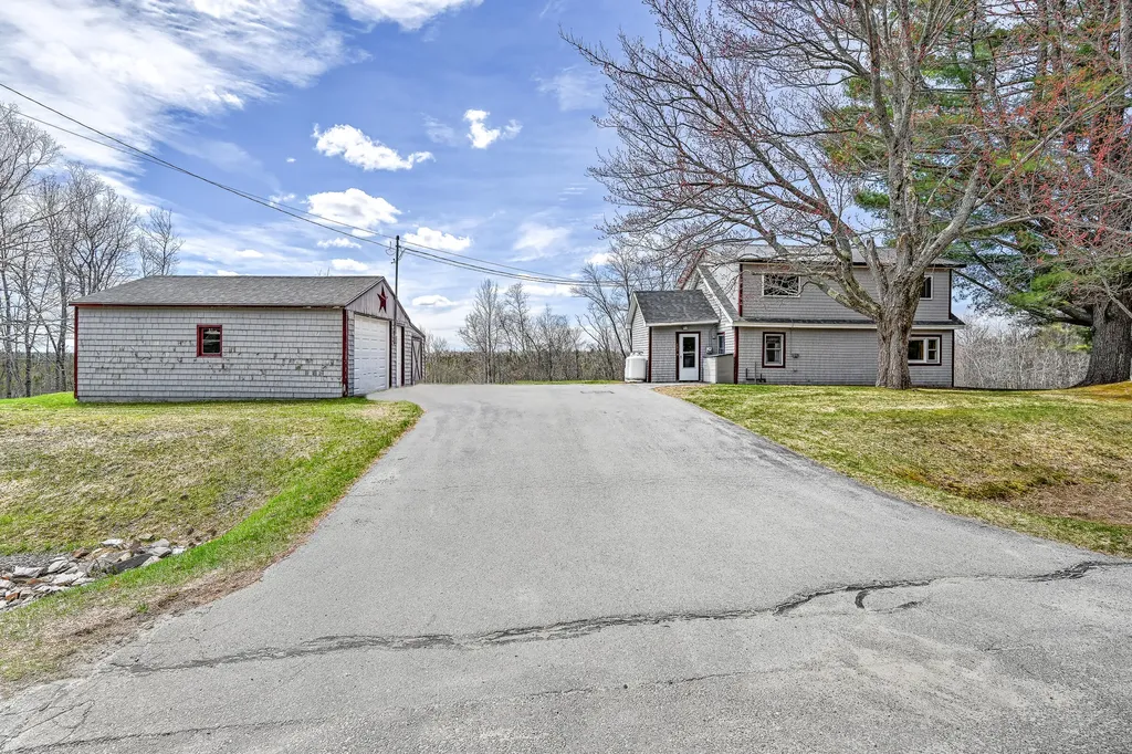 485 Peltoma Avenue Pittsfield ME 04967