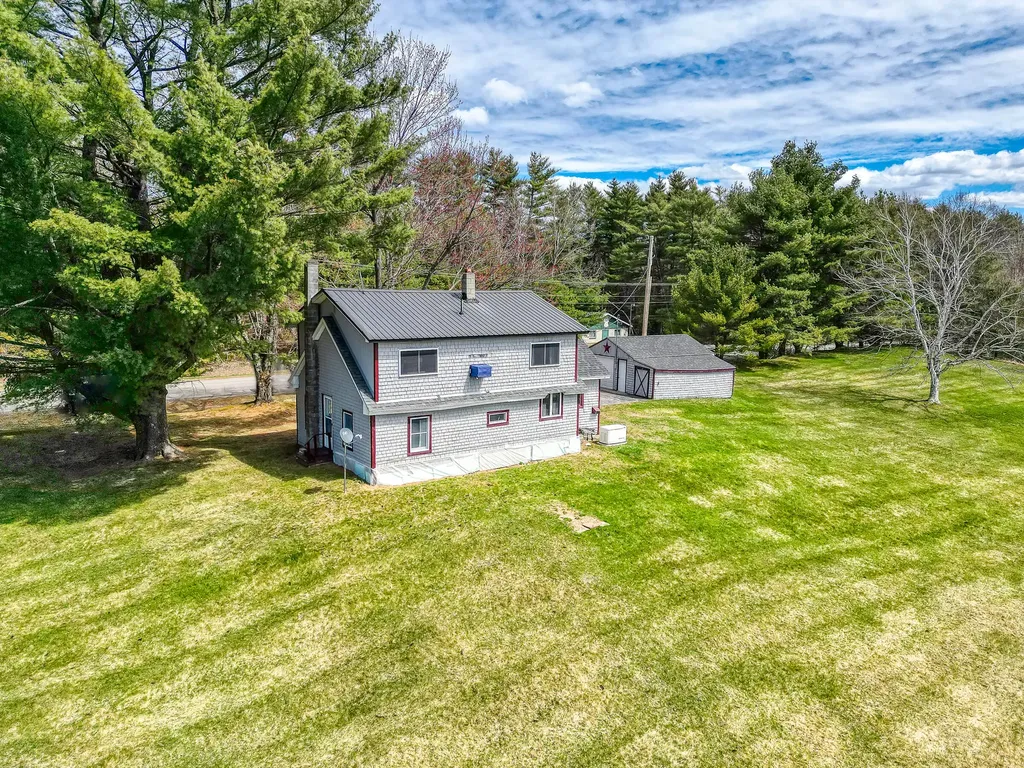 485 Peltoma Avenue Pittsfield ME 04967