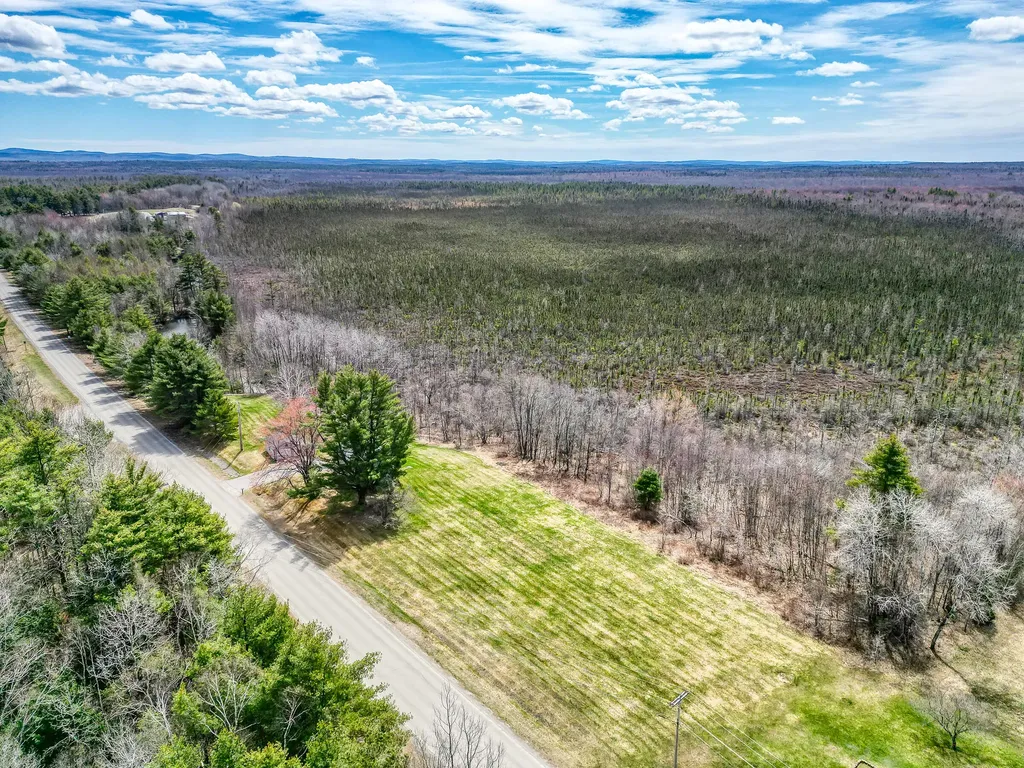 485 Peltoma Avenue Pittsfield ME 04967