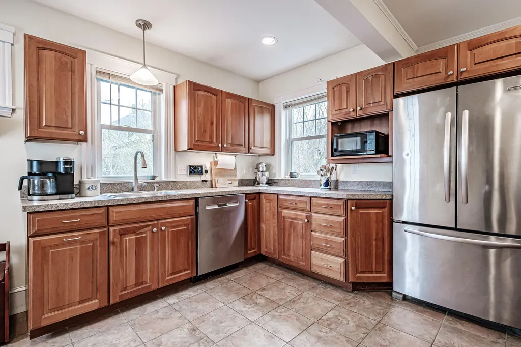 38 Kenwood Street Portland ME 04102