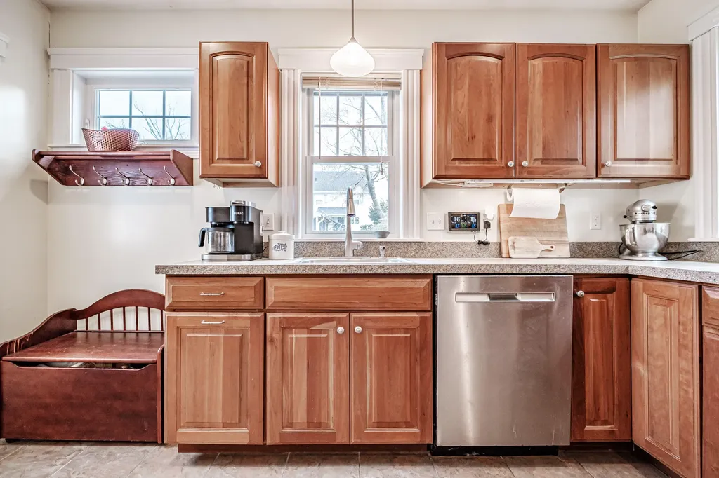 38 Kenwood Street Portland ME 04102