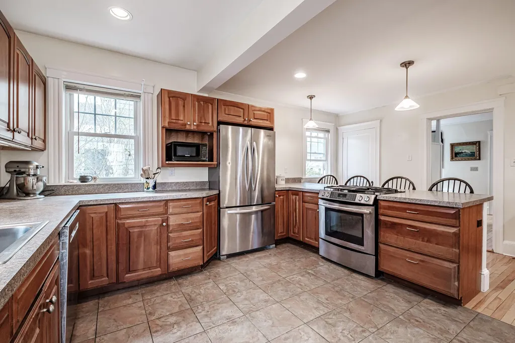 38 Kenwood Street Portland ME 04102