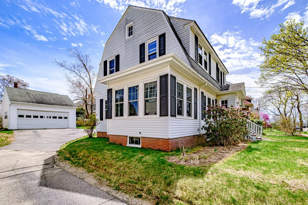 38 Kenwood Street Portland ME 04102