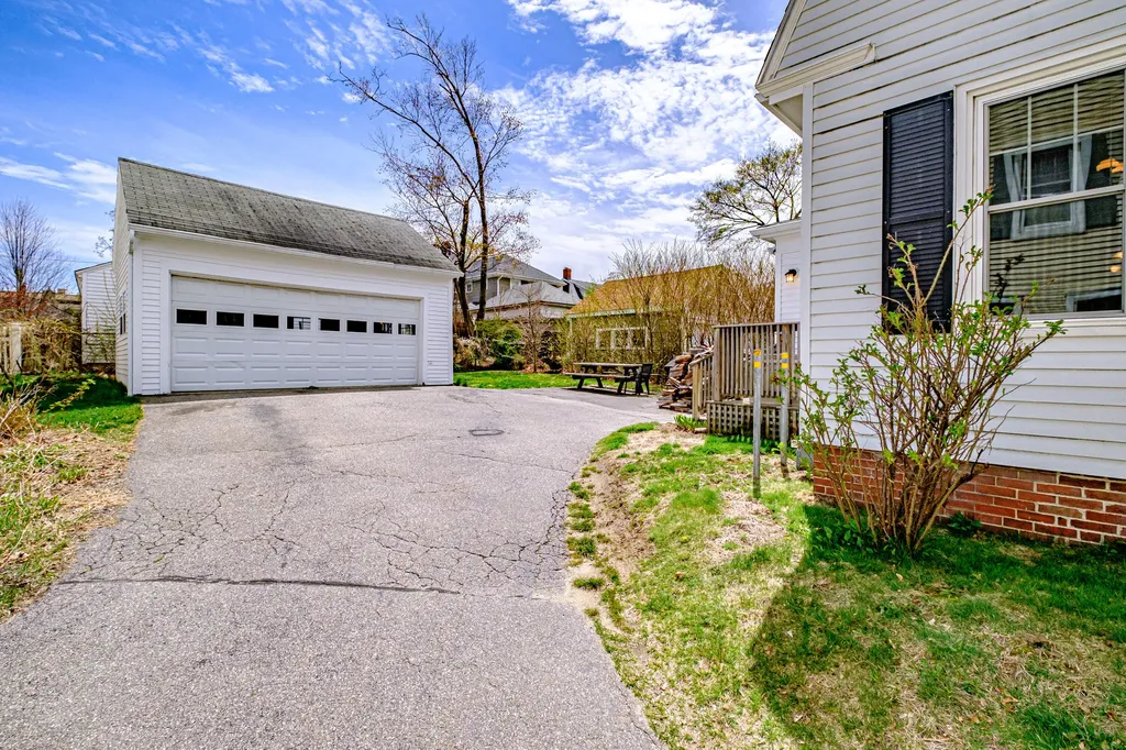 38 Kenwood Street Portland ME 04102